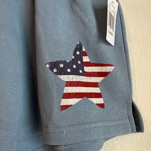 Goodie Two Sleeves Women's Athletic Shorts - Blue with American flag star -XL - Picture 4 of 5